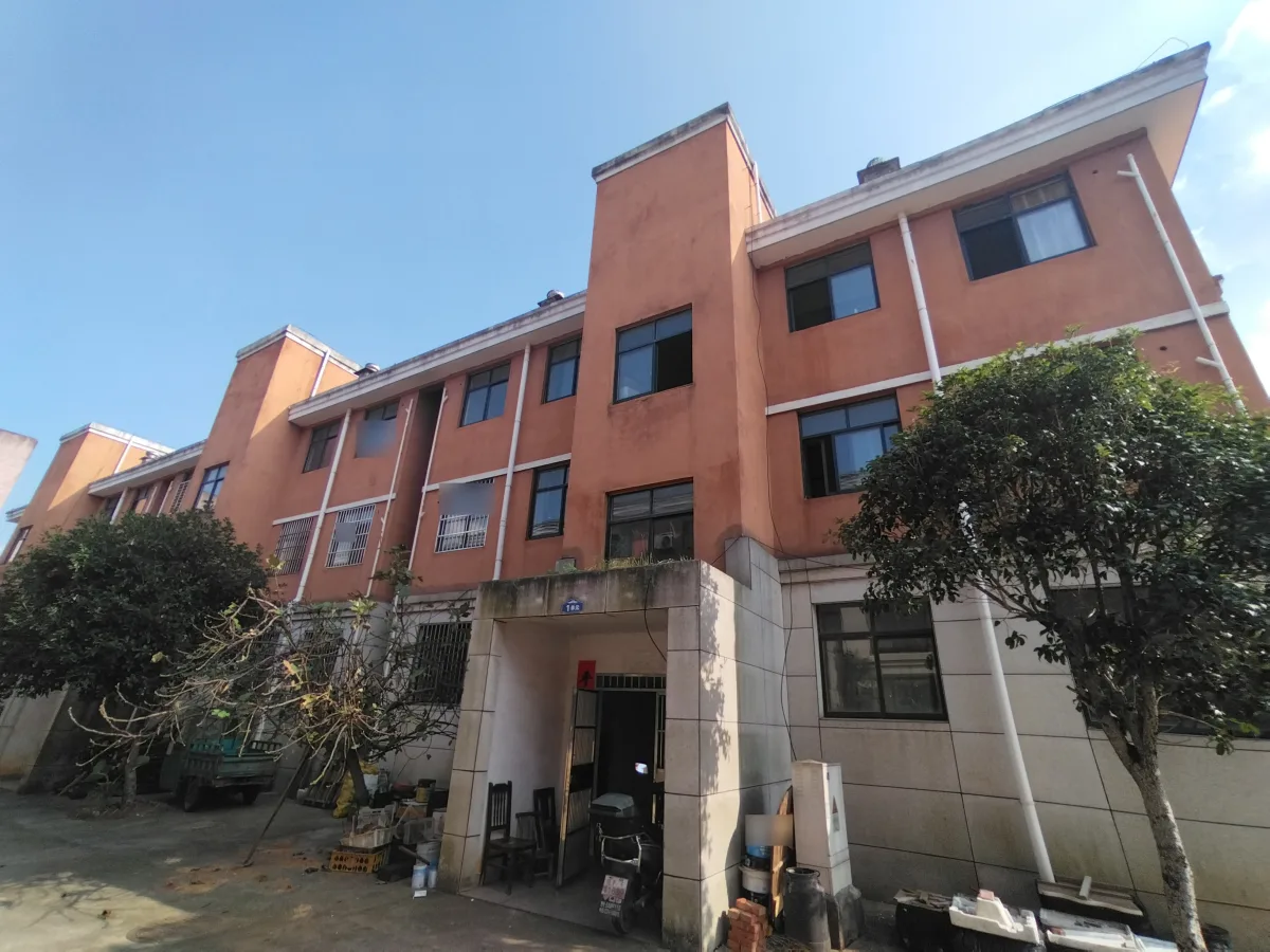 抚州高新区某公寓3号楼三层框架住宅整体外观